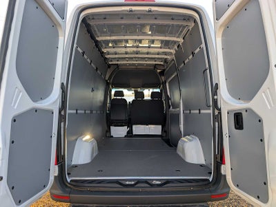 2026 Mercedes-Benz Sprinter 2500 Standard Roof I4 Diesel HO 144" RWD