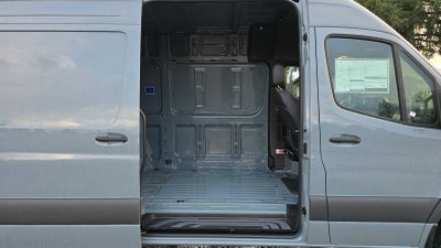 2026 Mercedes-Benz Sprinter 2500 Standard Roof I4 Diesel HO 144" AWD