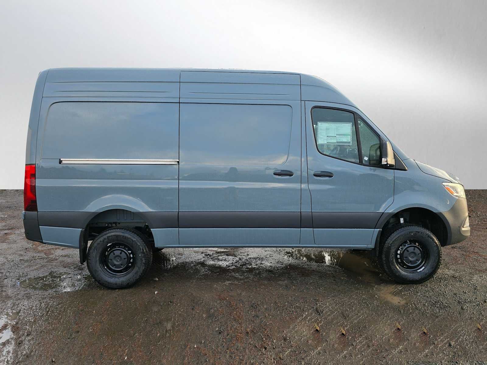 2026 Mercedes-Benz Sprinter 2500 Standard Roof I4 Diesel HO 144" AWD
