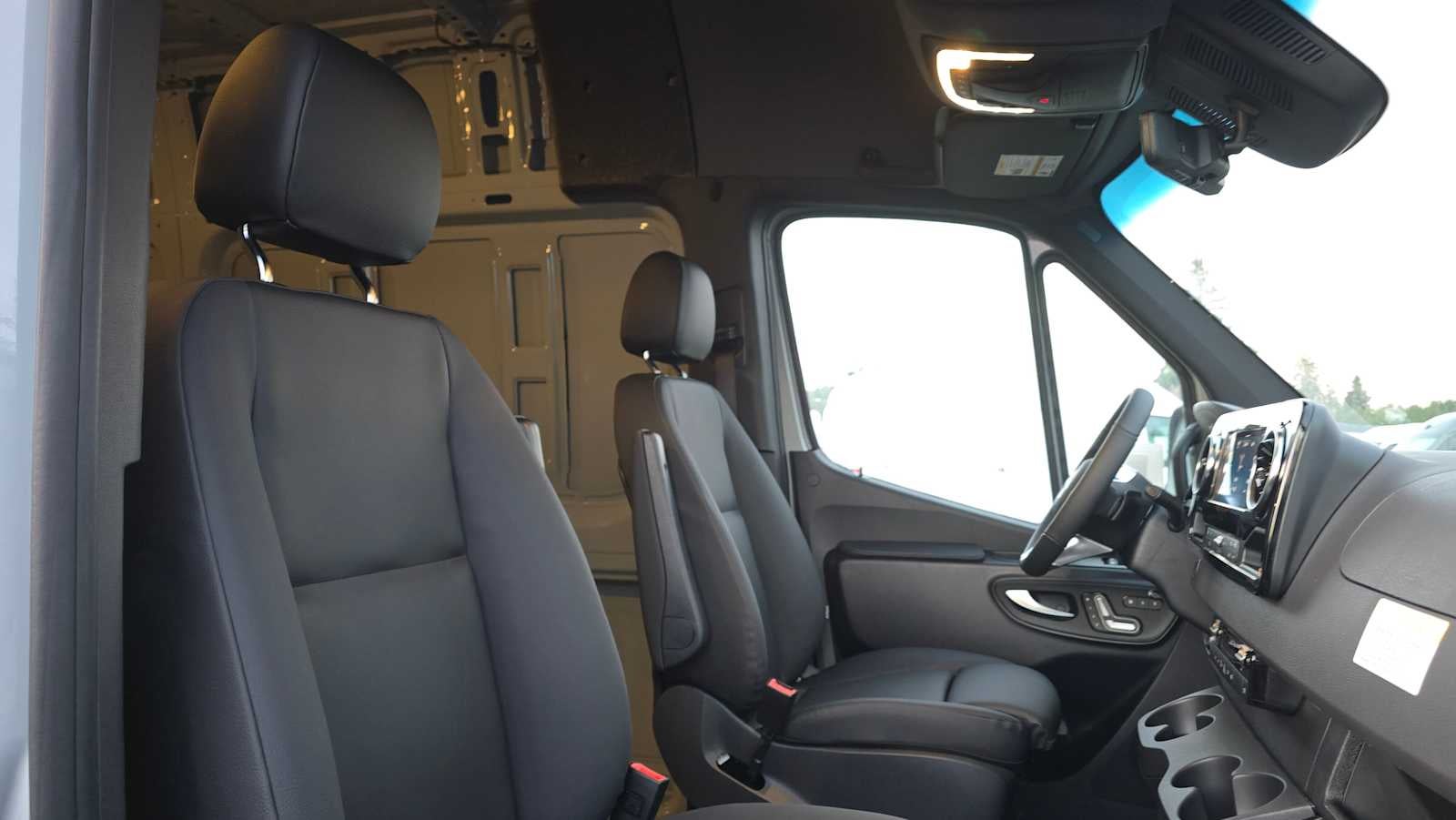 2026 Mercedes-Benz Sprinter 2500 Standard Roof I4 Diesel HO 144" AWD