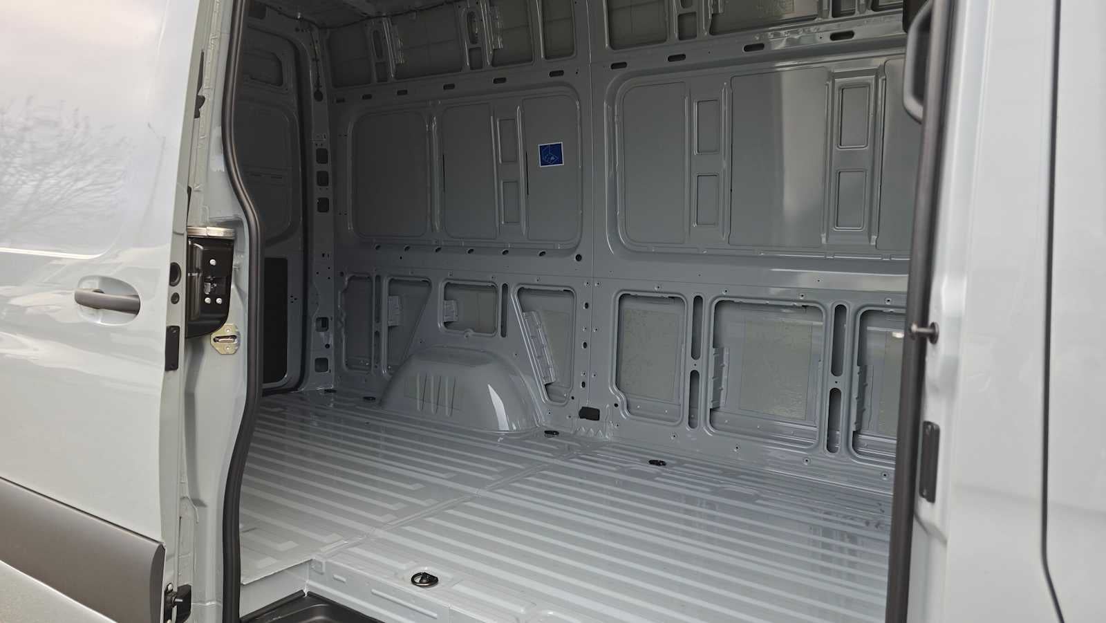 2026 Mercedes-Benz Sprinter 2500 Standard Roof I4 Diesel HO 144" AWD