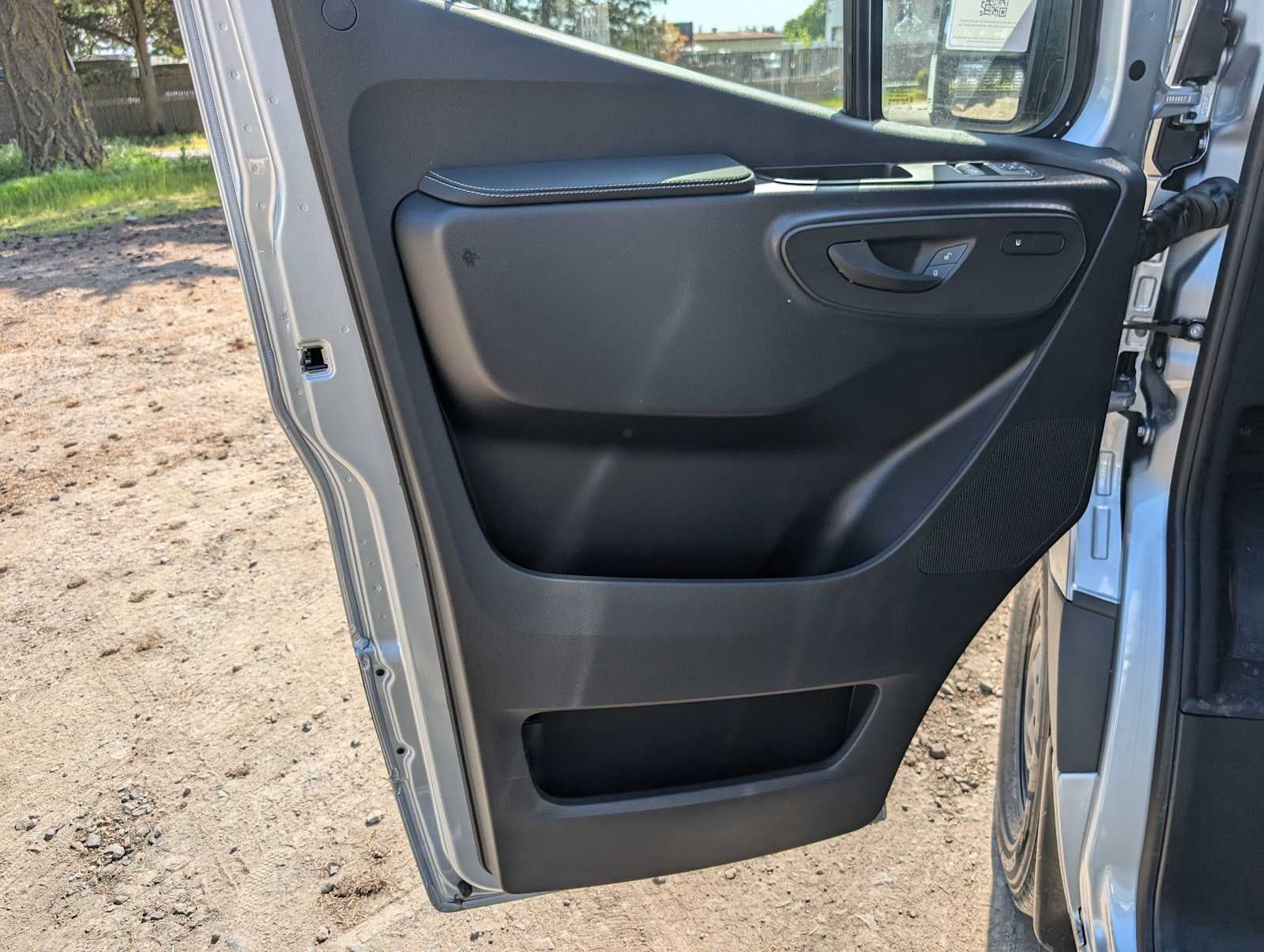 2025 Mercedes-Benz Sprinter 2500 High Roof I4 Diesel 170" RWD