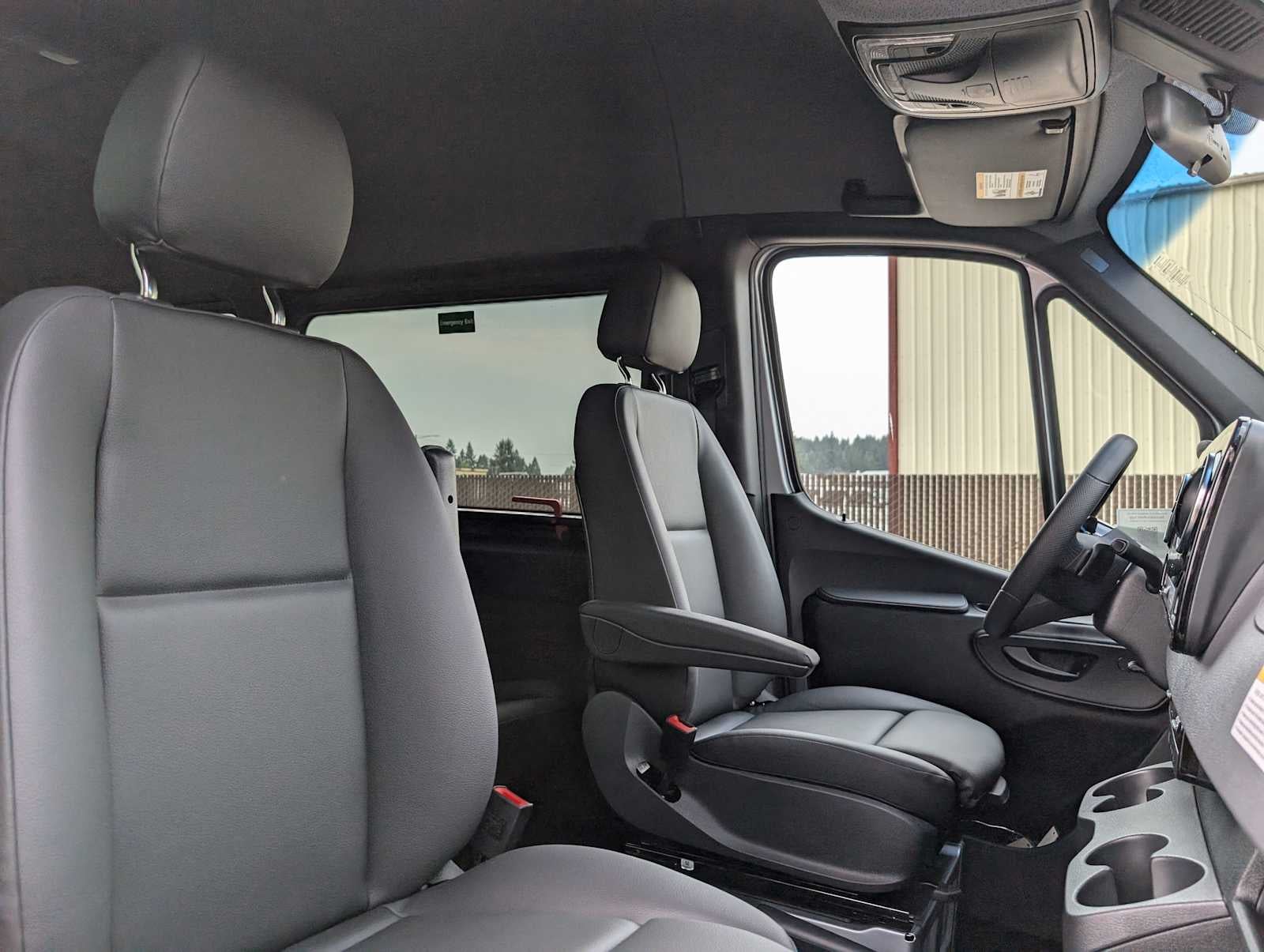 2025 Mercedes-Benz Sprinter 2500 Standard Roof I4 Diesel HO 144" RWD