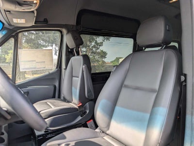 2024 Mercedes-Benz Sprinter 2500 Standard Roof I4 Diesel HO 144" RWD