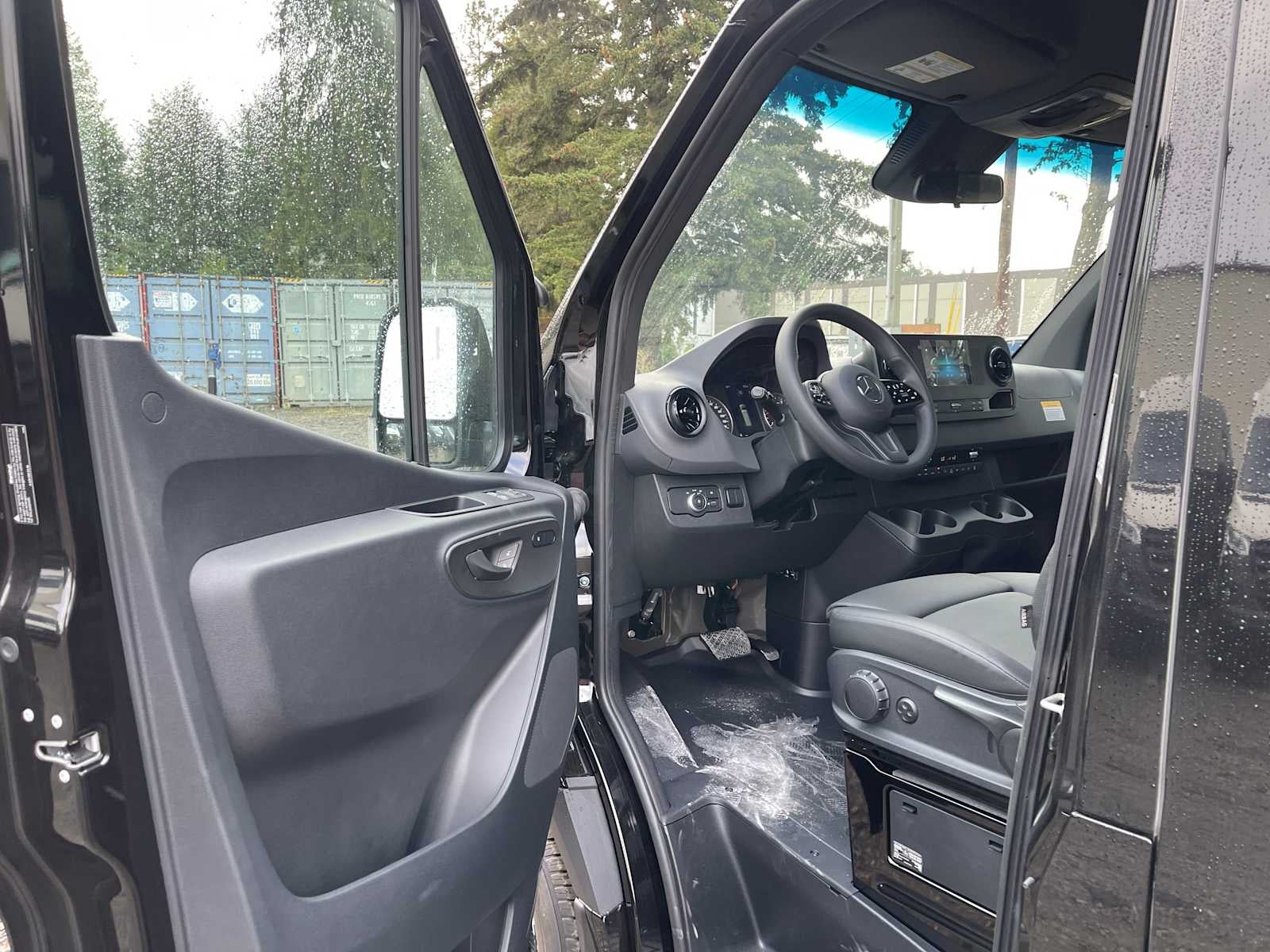 2024 Mercedes-Benz Sprinter 2500 Standard Roof I4 Diesel HO 144" RWD