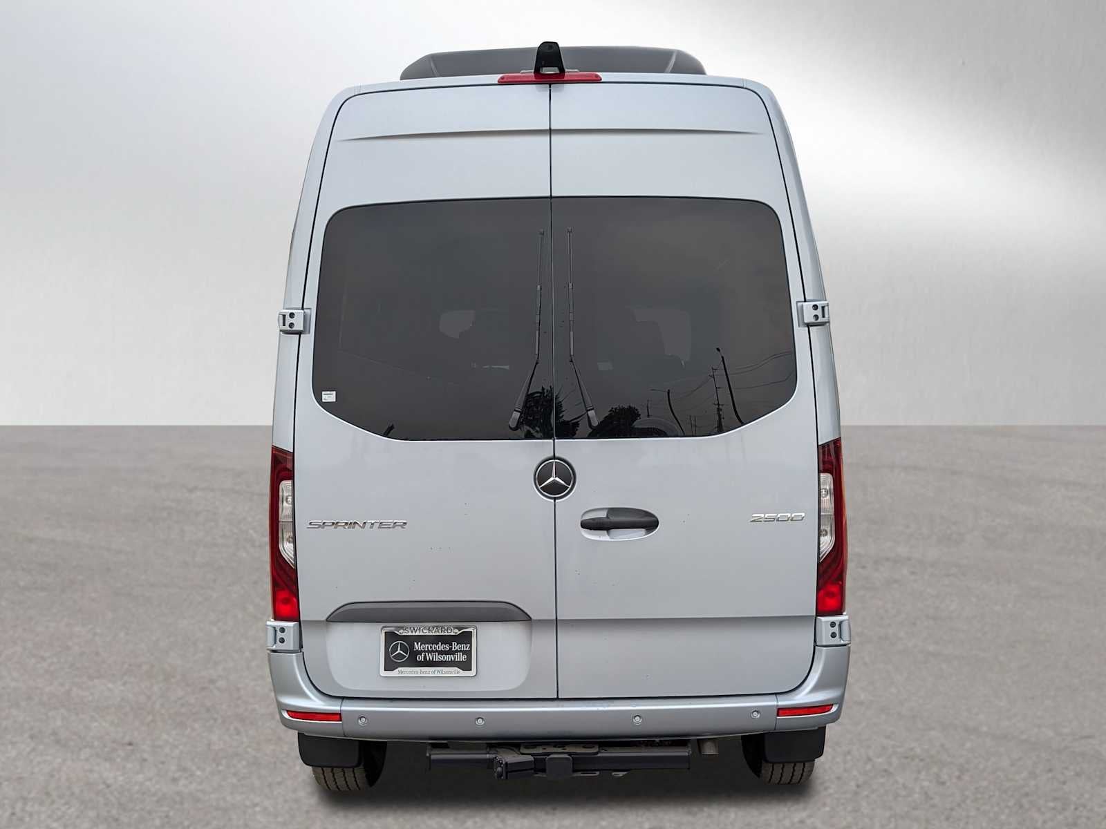 2025 Mercedes-Benz Sprinter 2500 Standard Roof I4 Diesel HO 144" RWD