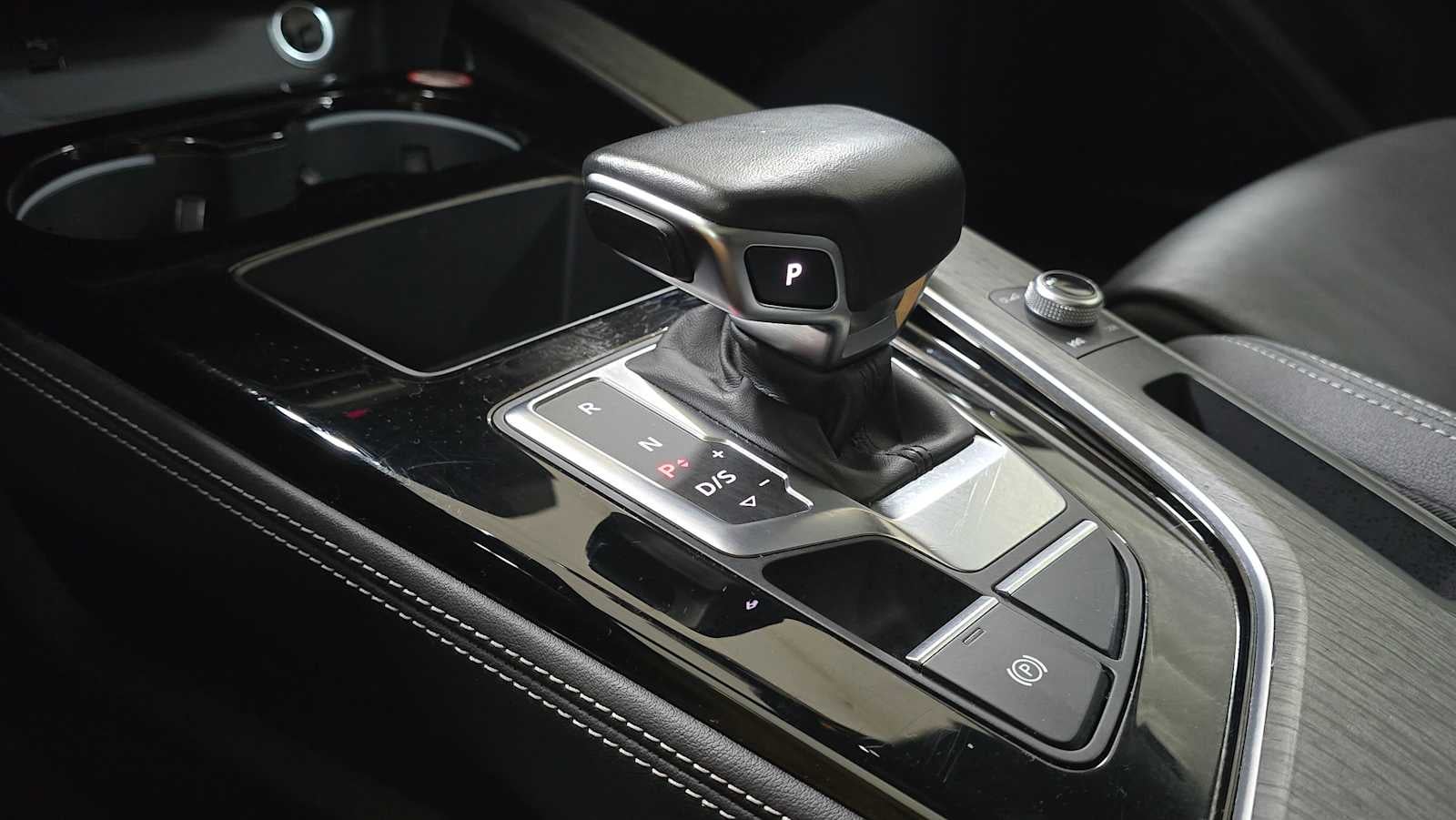 2024 Audi A4 S line Premium Plus