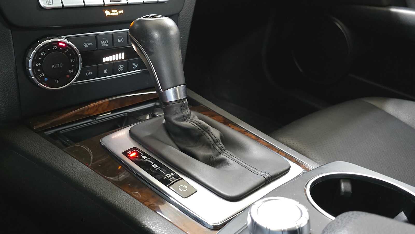 2013 Mercedes-Benz C 300 4dr Sdn 4MATIC®