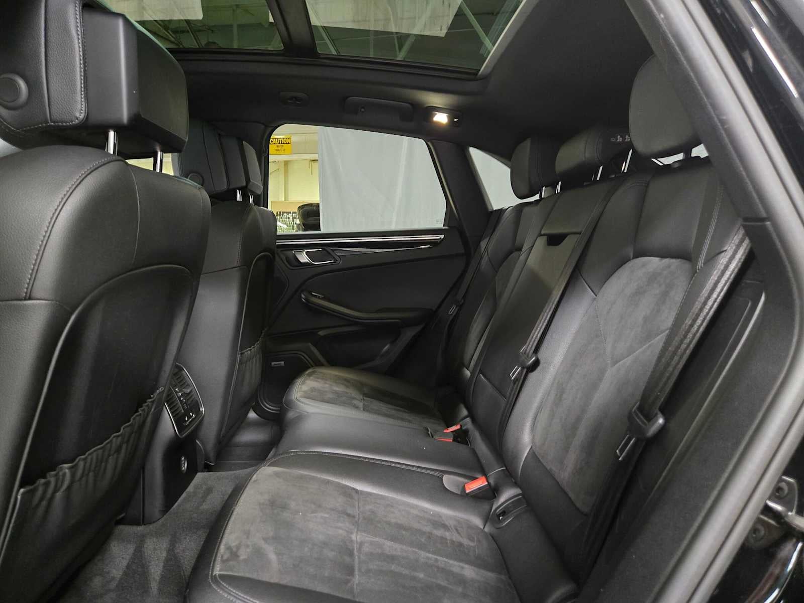 2019 Porsche Macan AWD