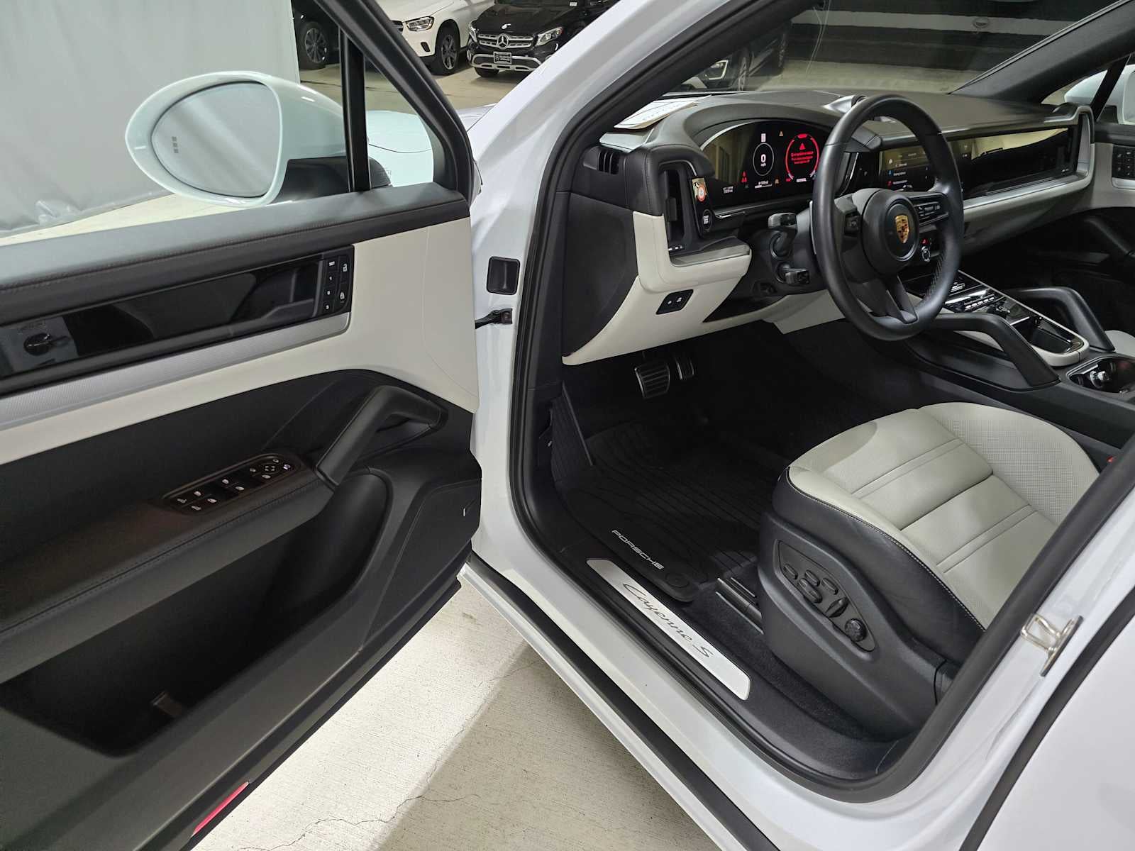 2024 Porsche Cayenne S