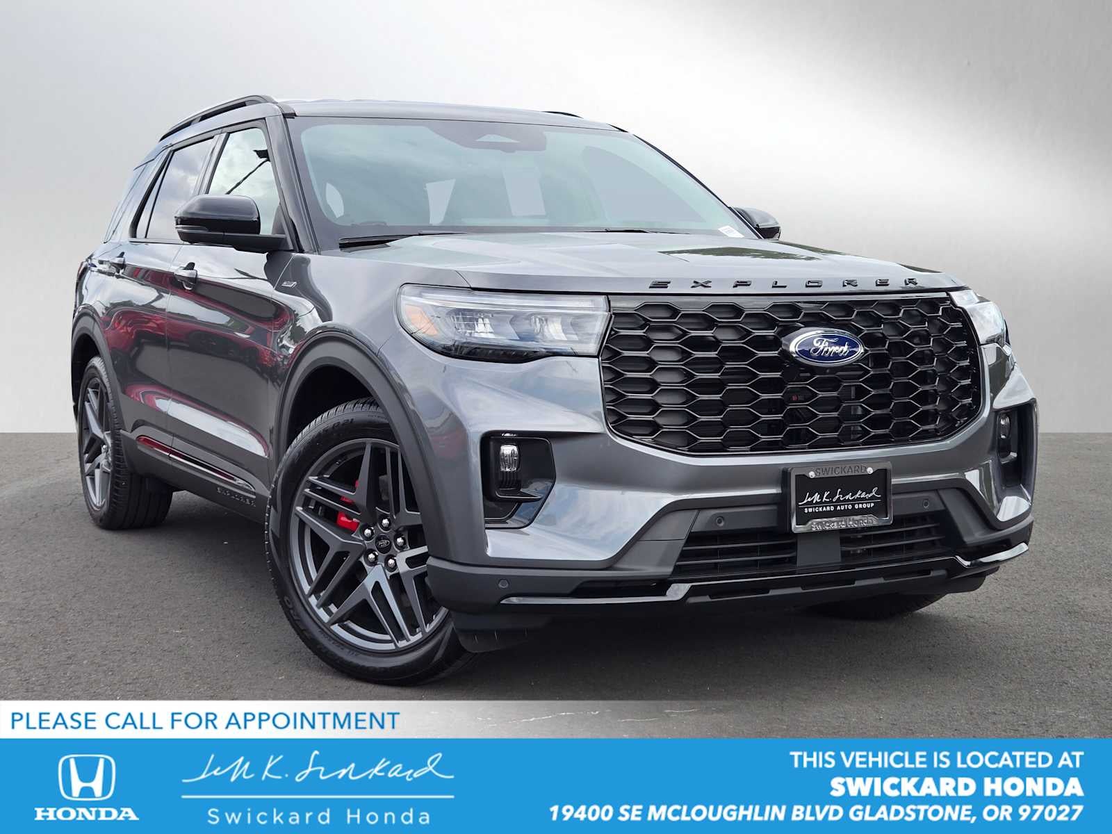 2025 Ford Explorer ST-Line