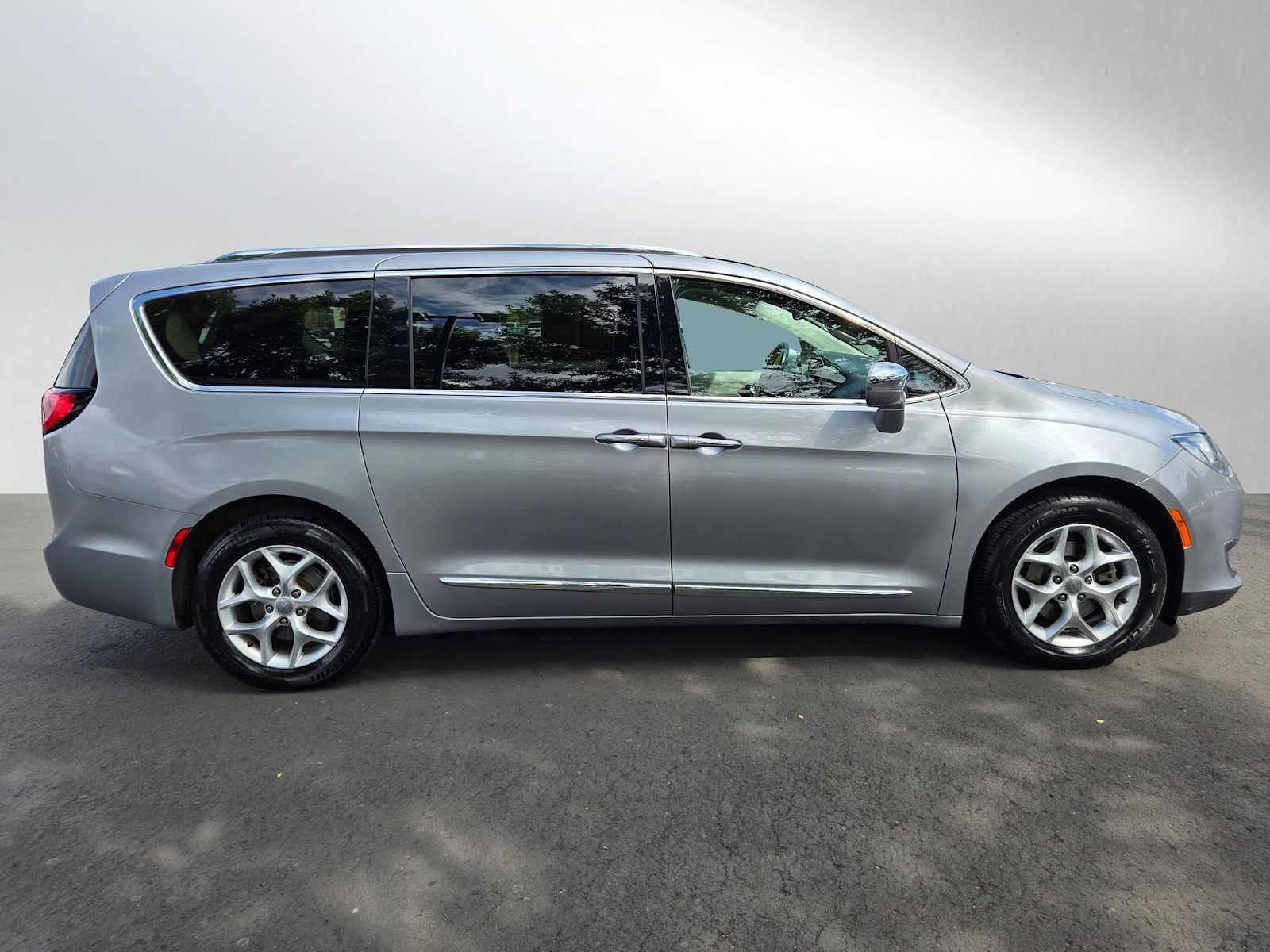 2020 Chrysler Pacifica Limited