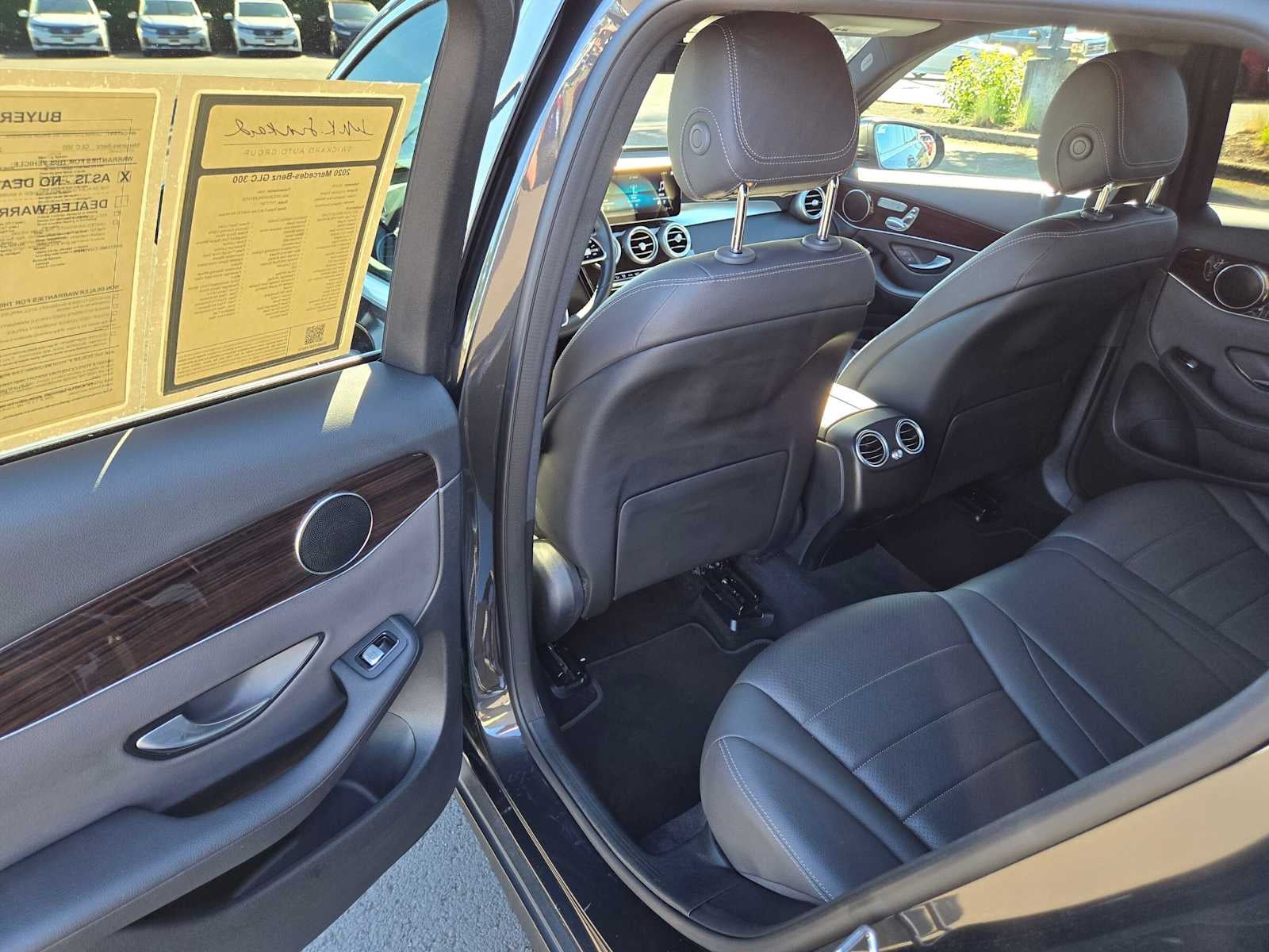 2020 Mercedes-Benz GLC 300 GLC 300