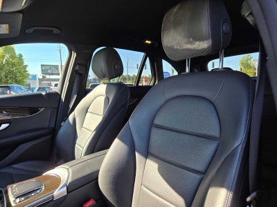 2020 Mercedes-Benz GLC 300 GLC 300