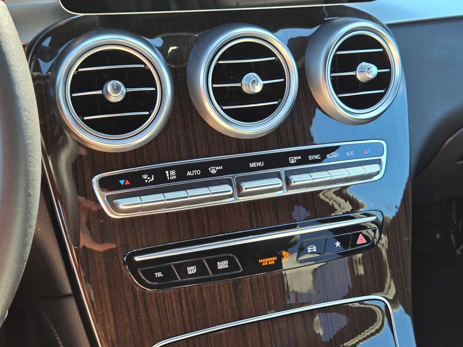 2020 Mercedes-Benz GLC 300 GLC 300