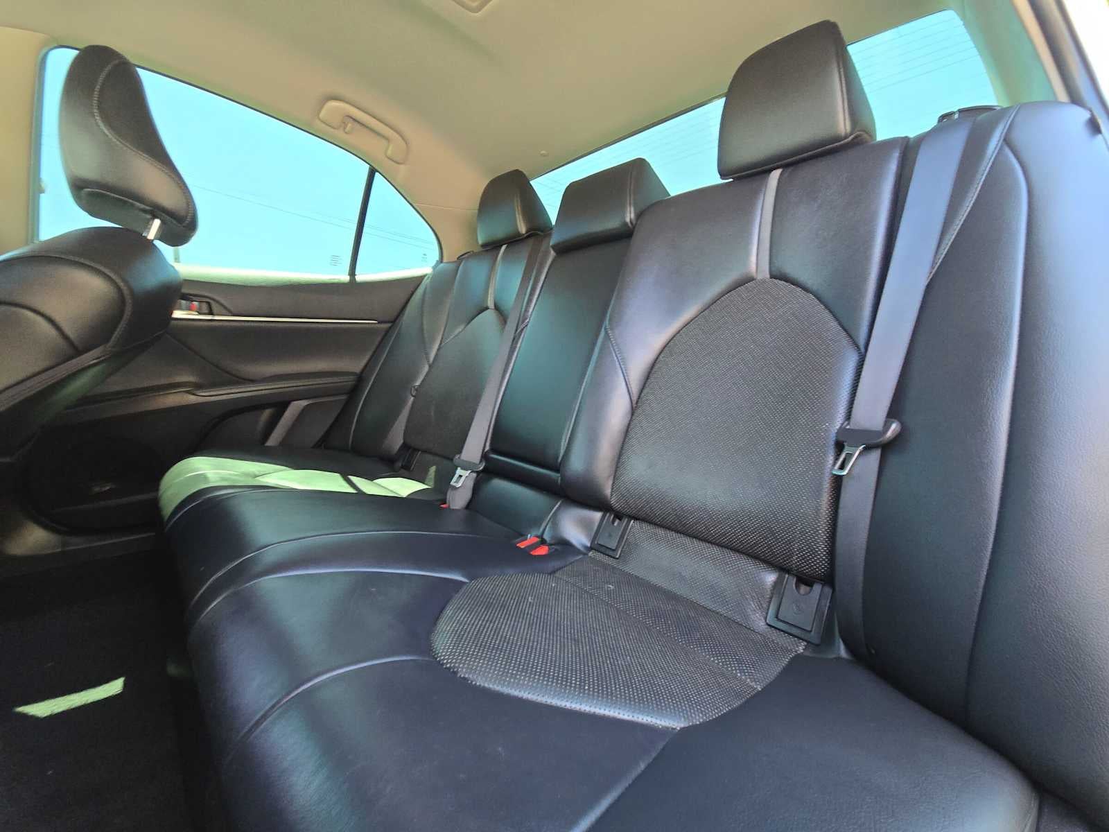 2021 Toyota Camry Hybrid XLE