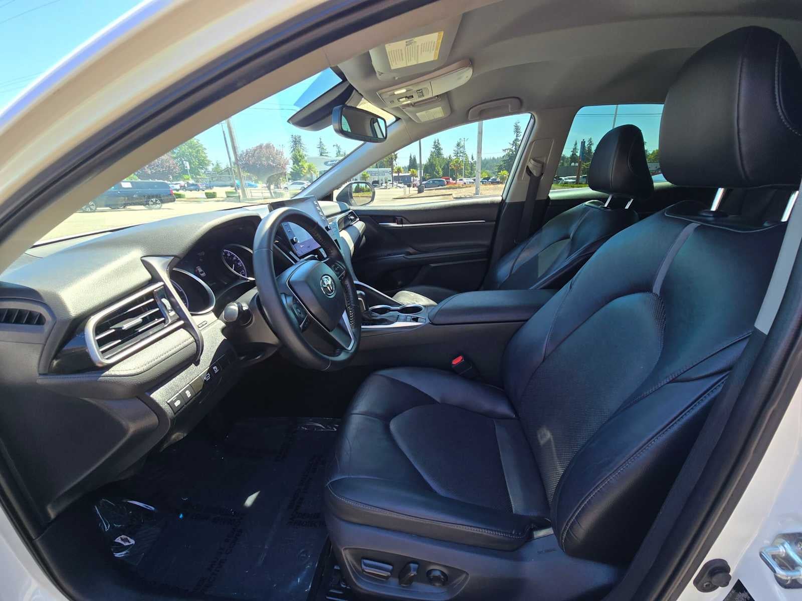 2021 Toyota Camry Hybrid XLE