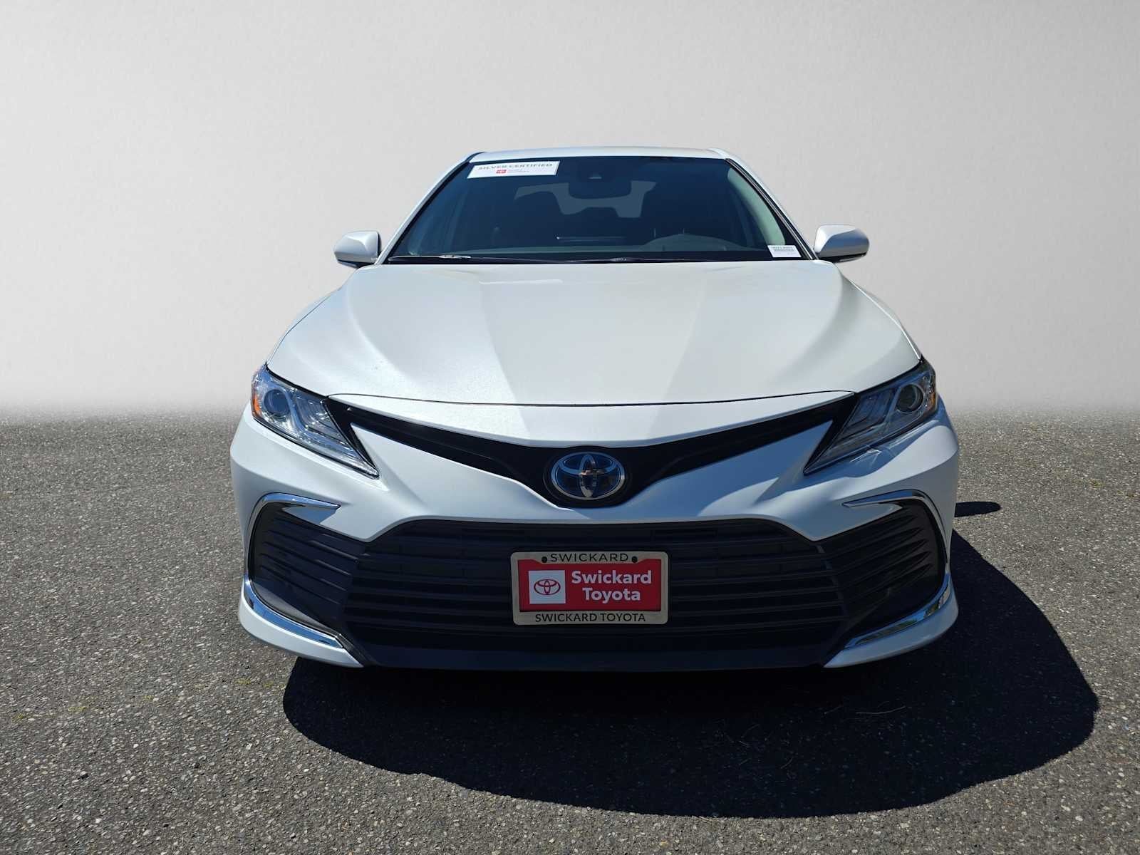 2021 Toyota Camry Hybrid XLE