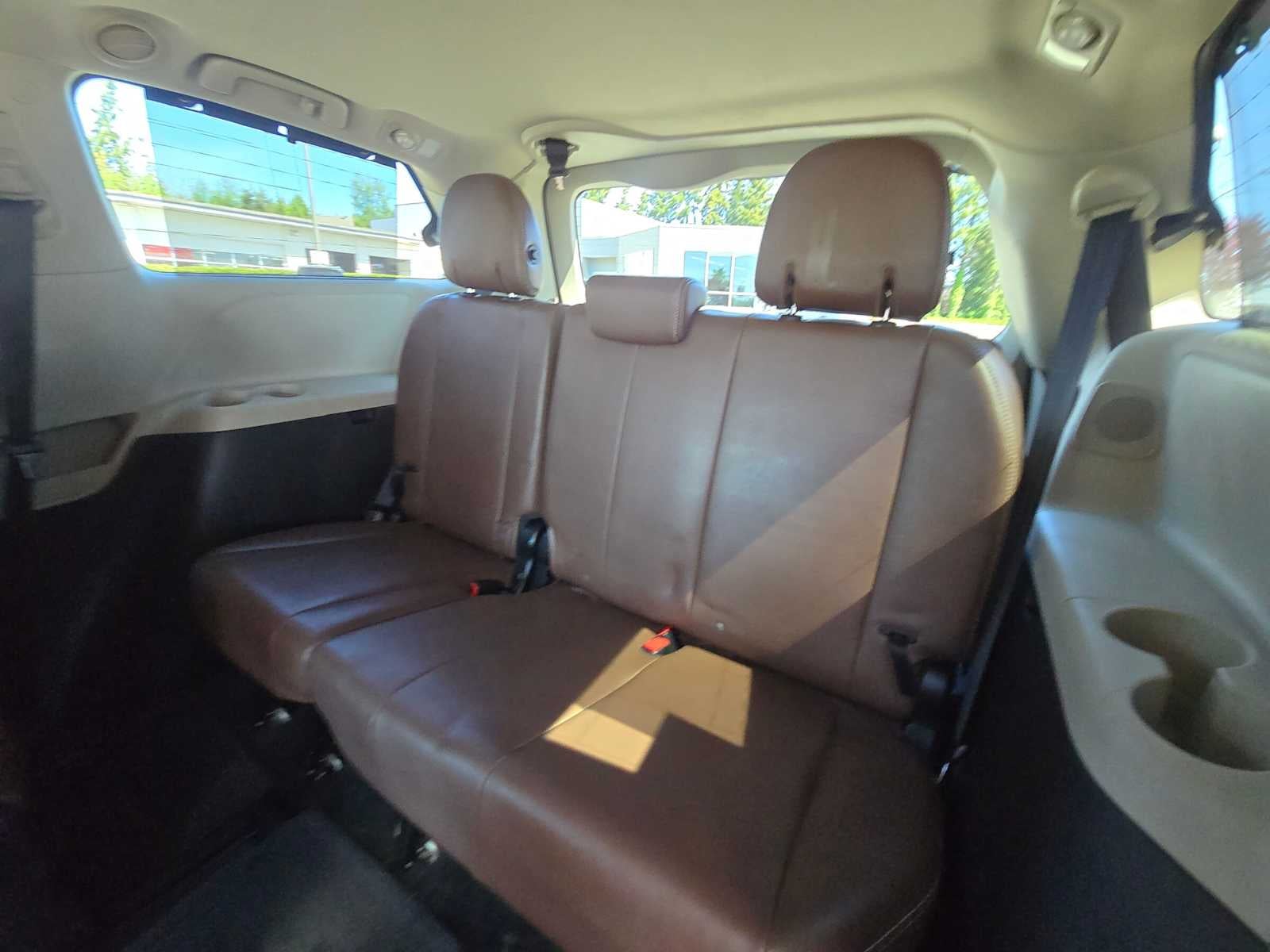 2015 Toyota Sienna Ltd