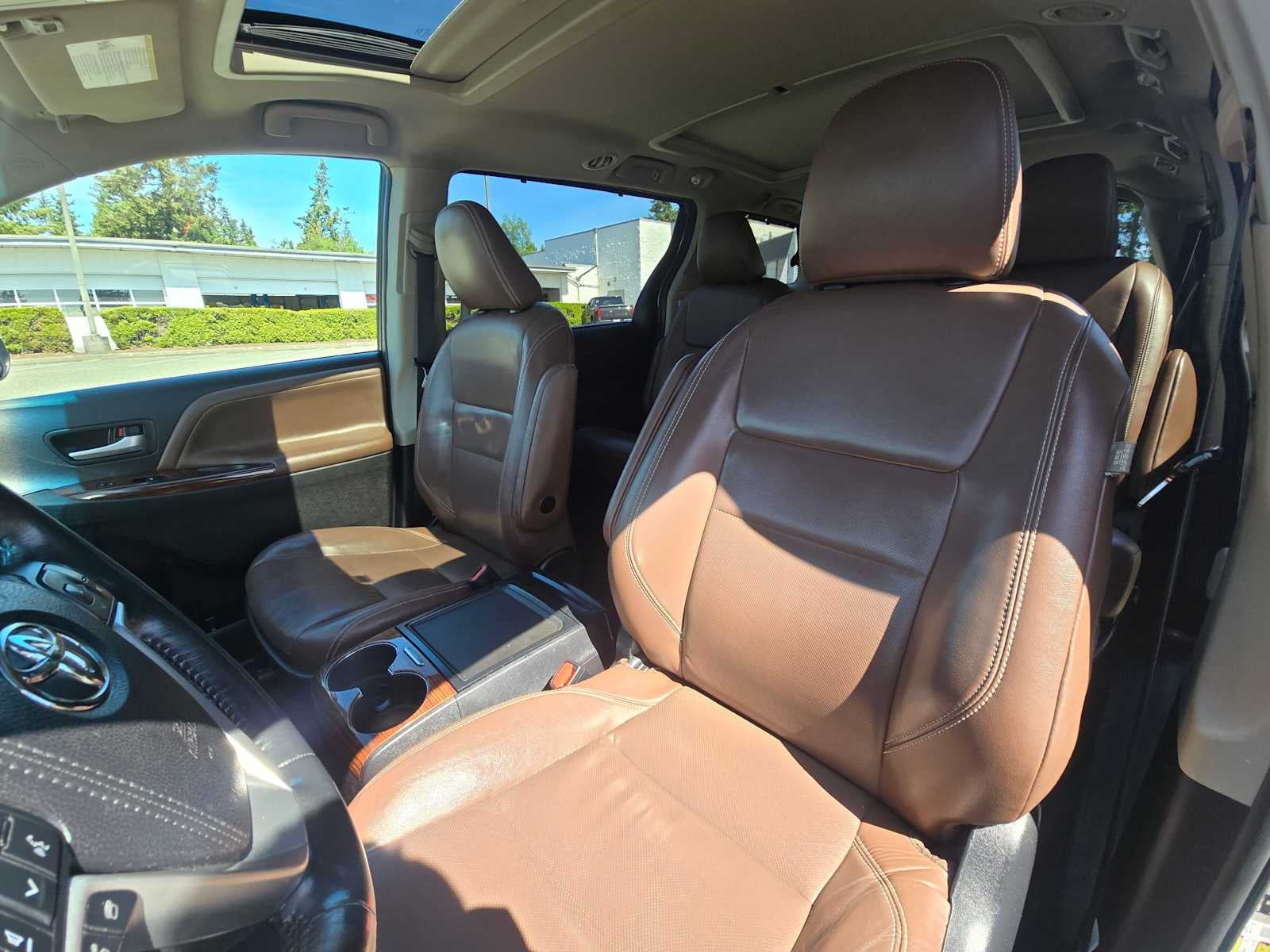 2015 Toyota Sienna Ltd