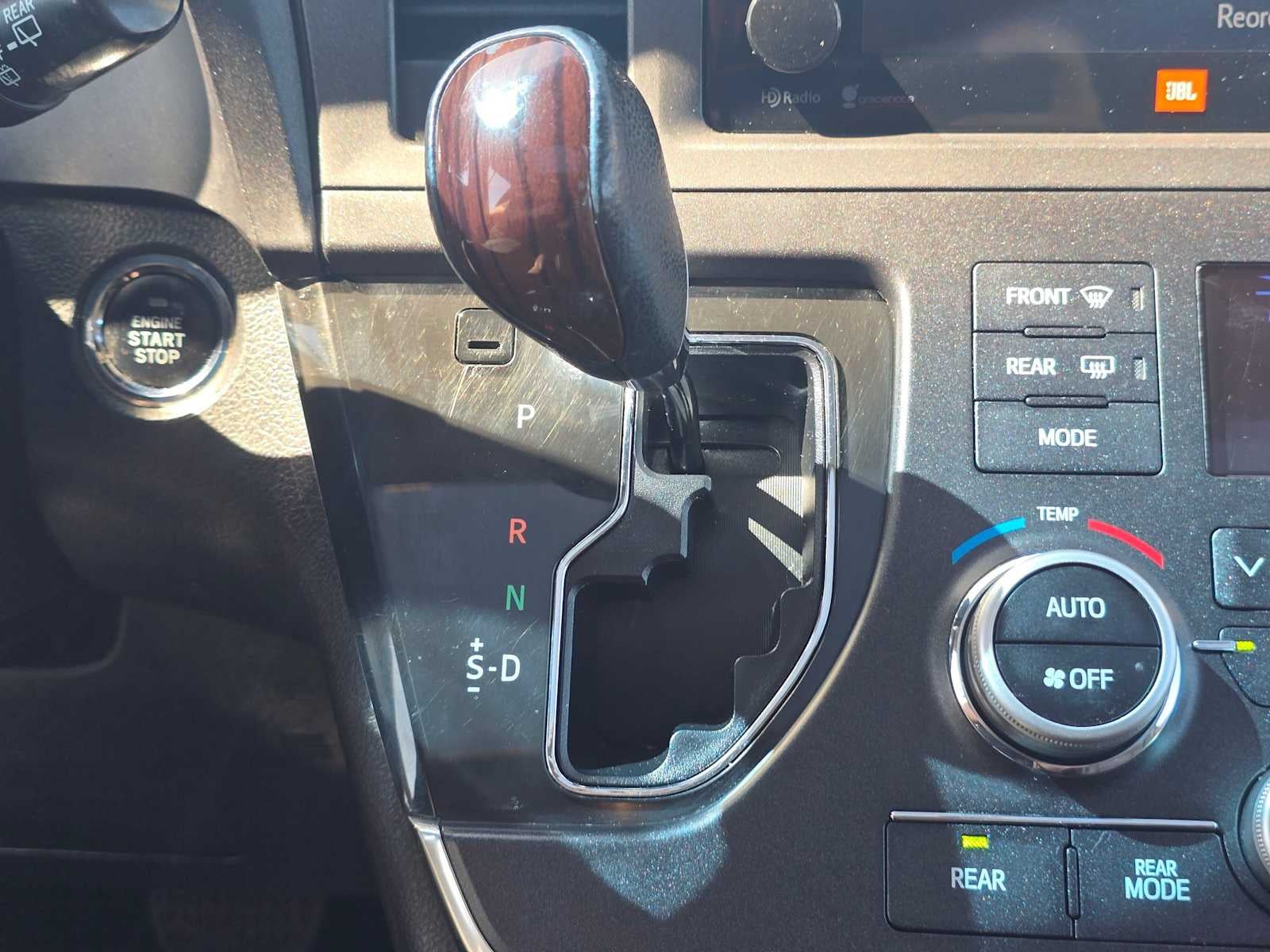 2015 Toyota Sienna Ltd