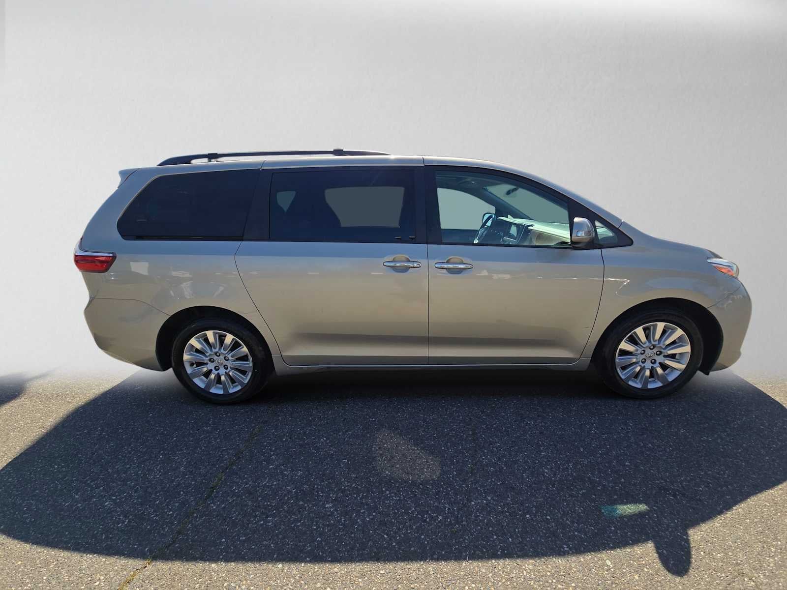 2015 Toyota Sienna Ltd