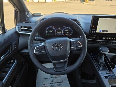 2025 Toyota Sienna Platinum