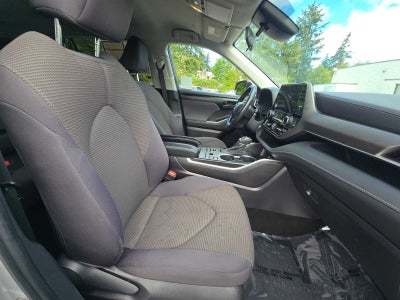 2023 Toyota Highlander LE