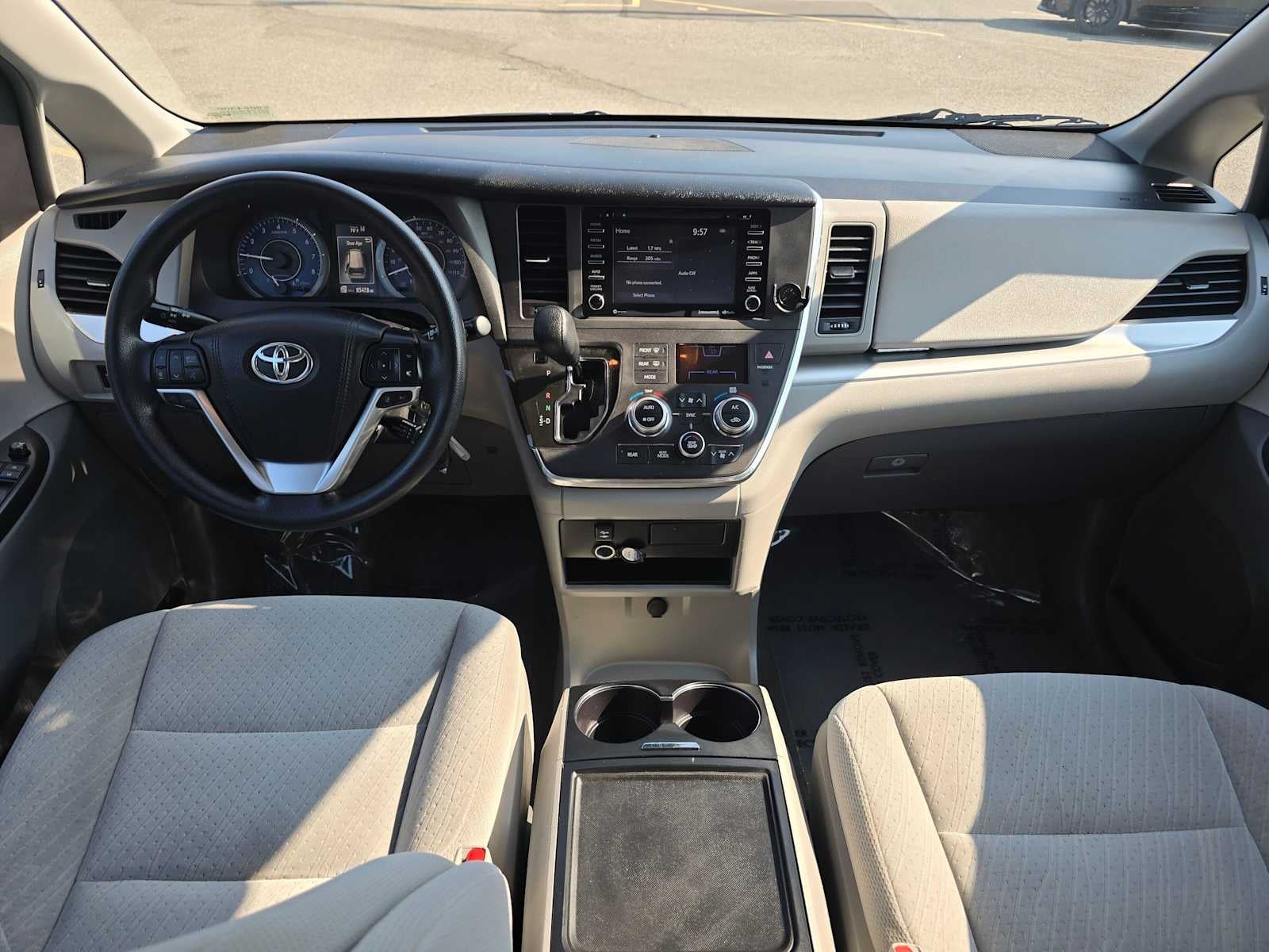 2018 Toyota Sienna LE