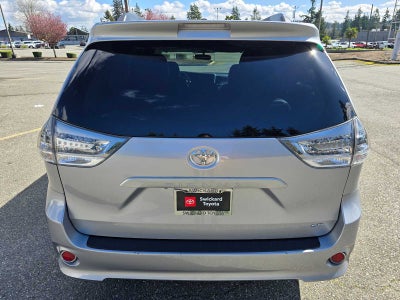2016 Toyota Sienna SE