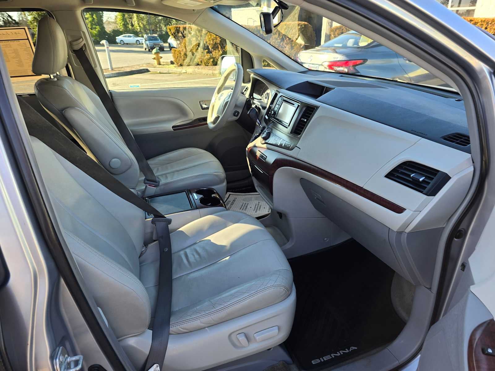 2013 Toyota Sienna XLE
