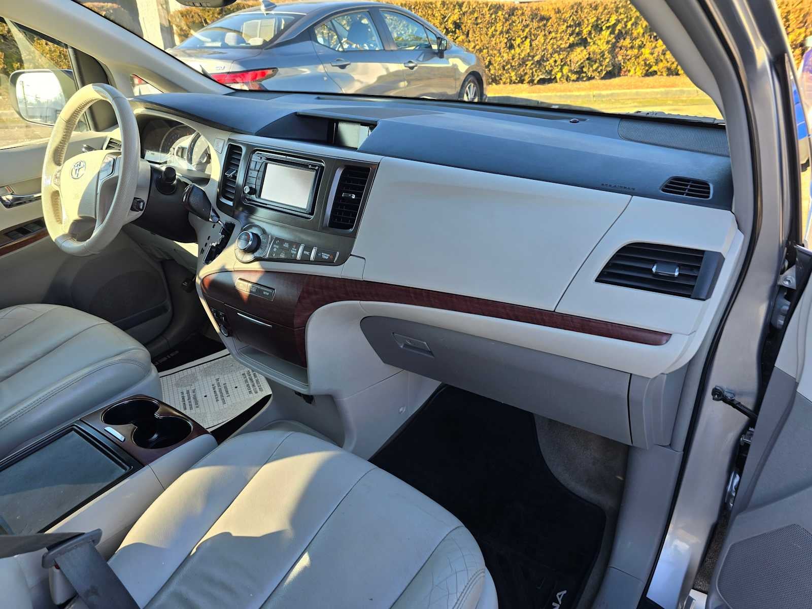 2013 Toyota Sienna XLE