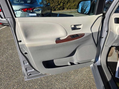 2013 Toyota Sienna XLE