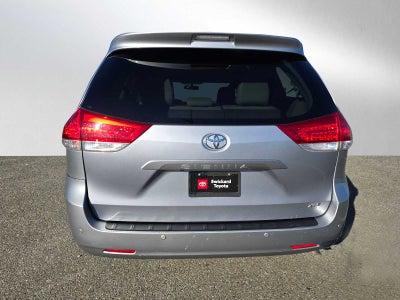 2013 Toyota Sienna XLE
