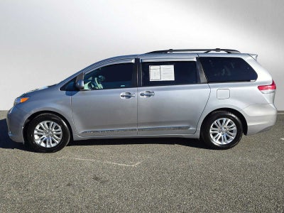 2013 Toyota Sienna XLE