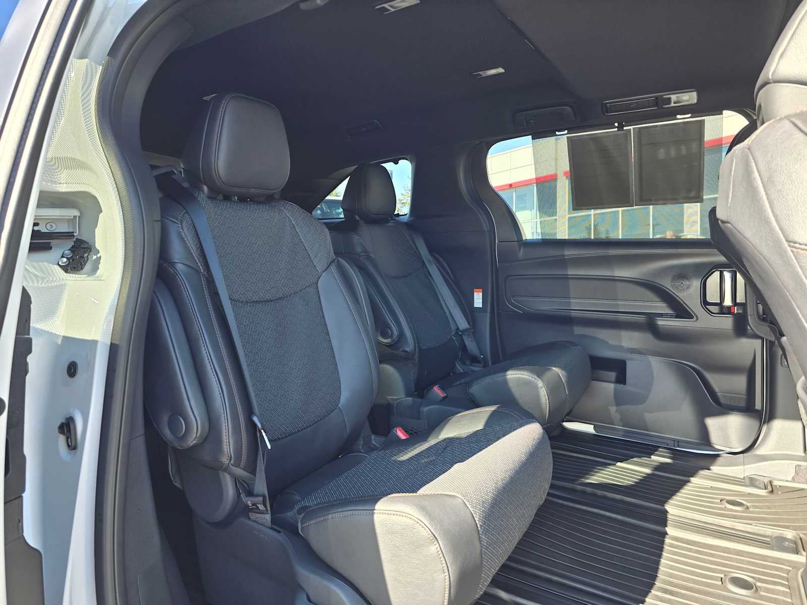 2025 Toyota Sienna Limited