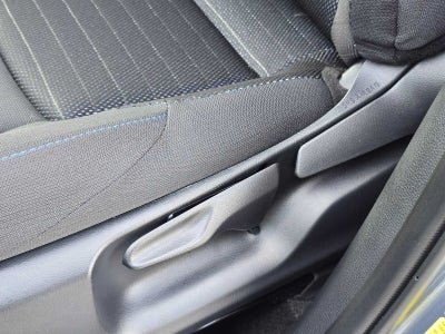 2026 Toyota Corolla Cross Hybrid SE