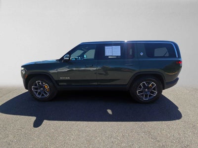 2024 Rivian R1S Adventure
