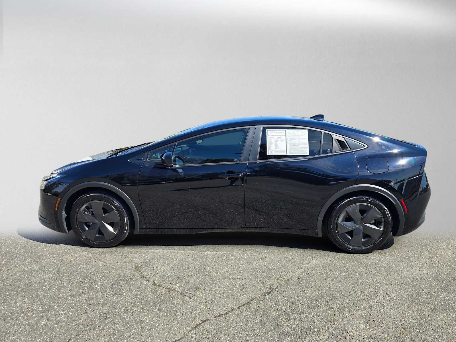 2026 Toyota Prius Plug-In Hybrid SE