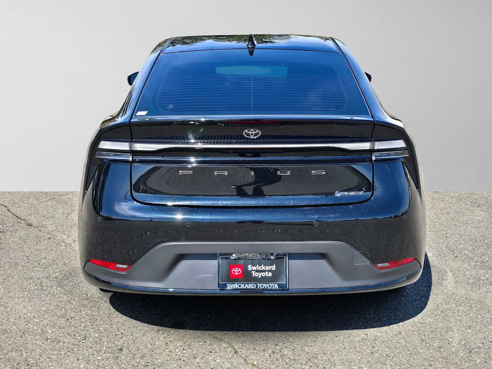 2026 Toyota Prius Plug-In Hybrid SE