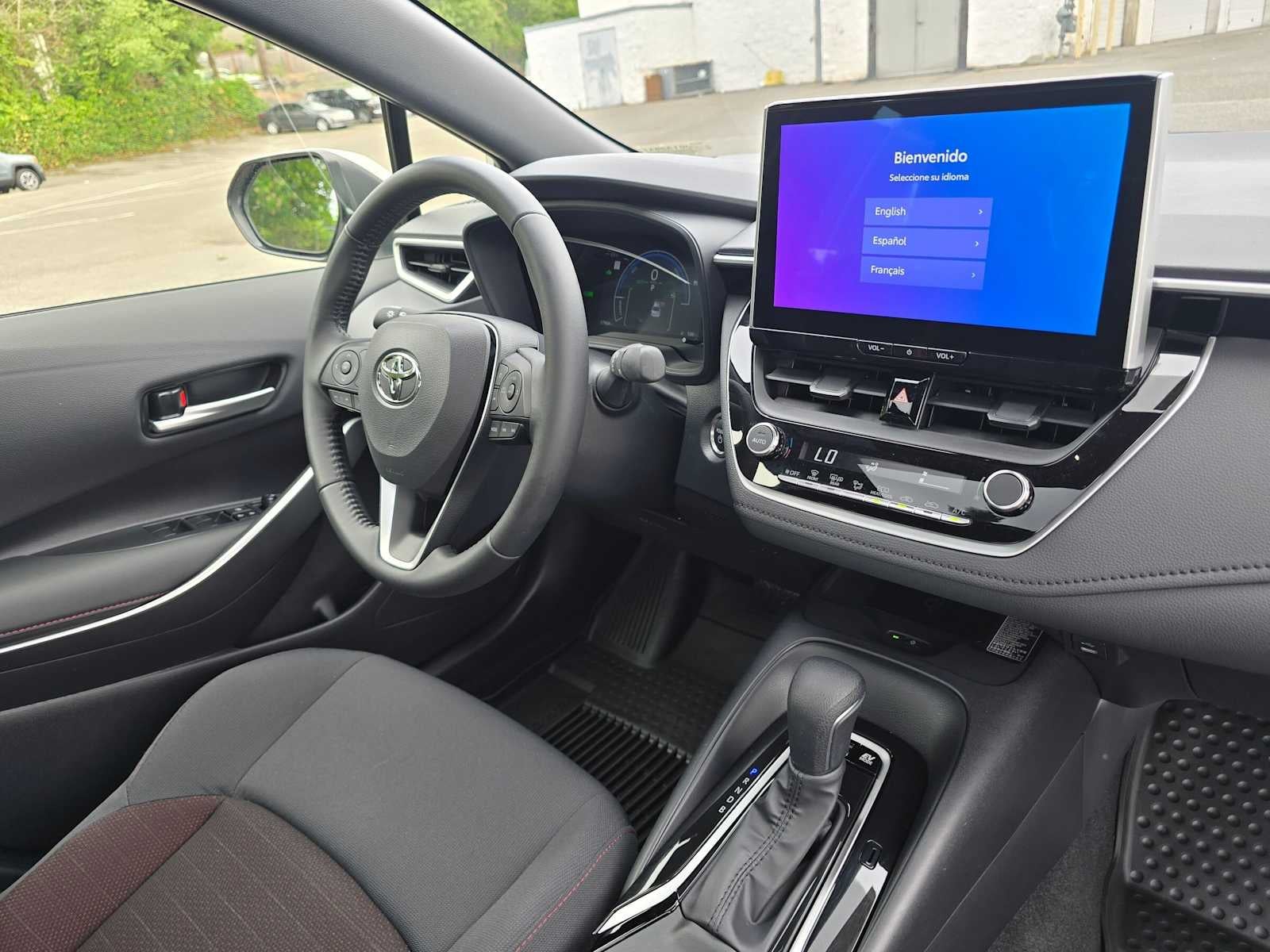 2025 Toyota Corolla Hybrid SE