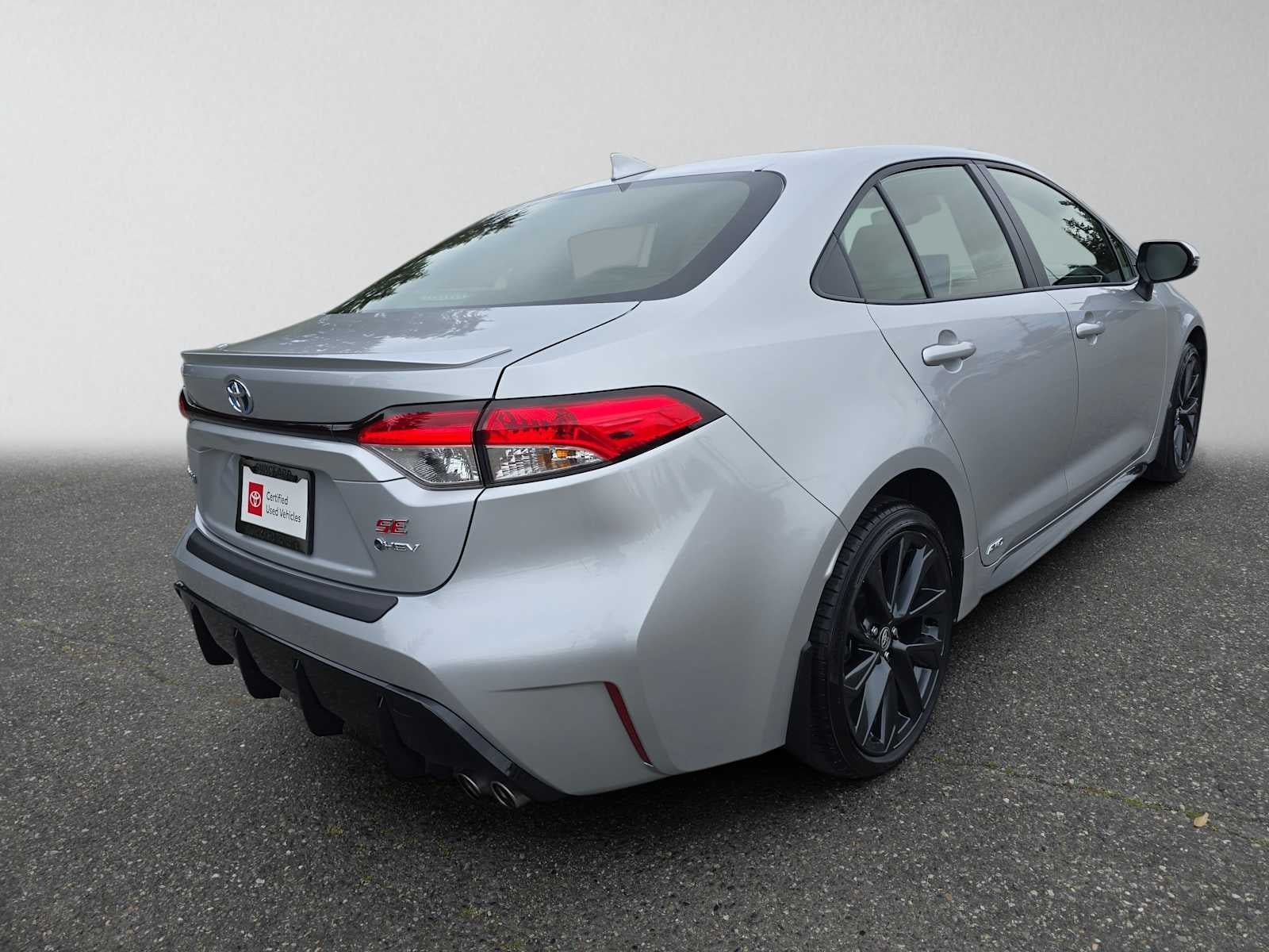 2025 Toyota Corolla Hybrid SE
