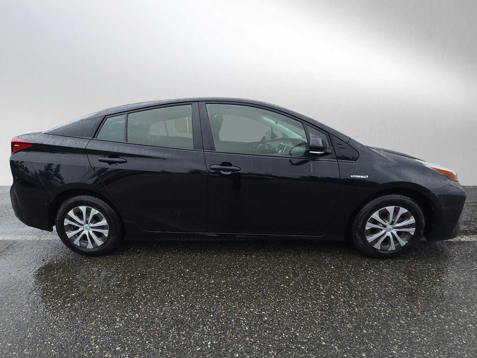 2020 Toyota Prius LE