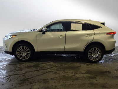 2023 Toyota Venza XLE