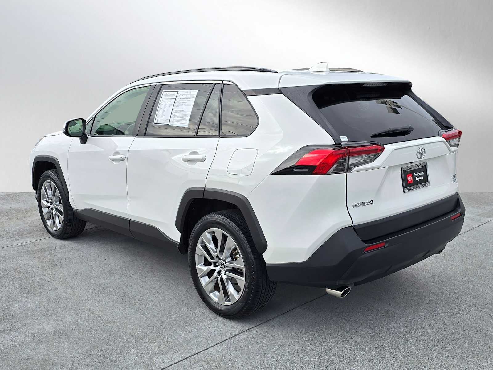 2020 Toyota RAV4 XLE Premium