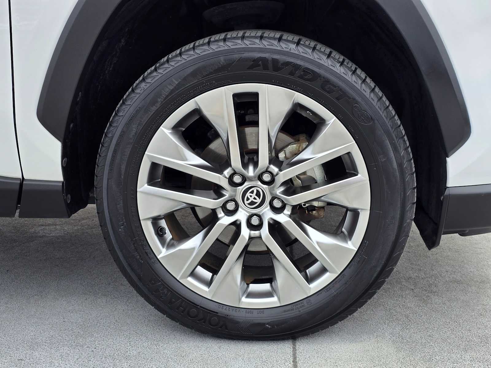 2020 Toyota RAV4 XLE Premium