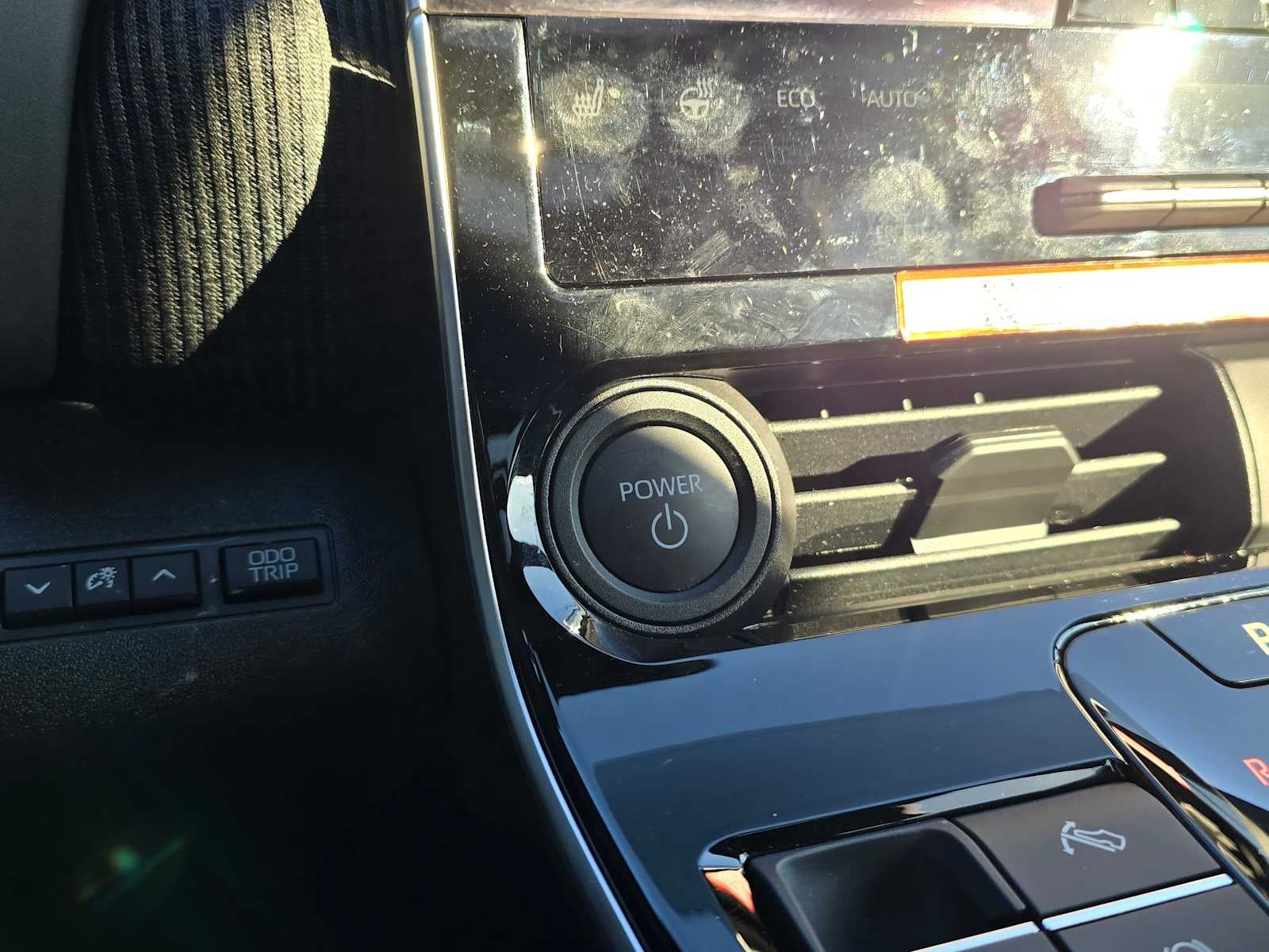 2025 Toyota bZ4X XLE