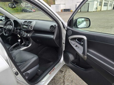 2011 Toyota RAV4 Sport