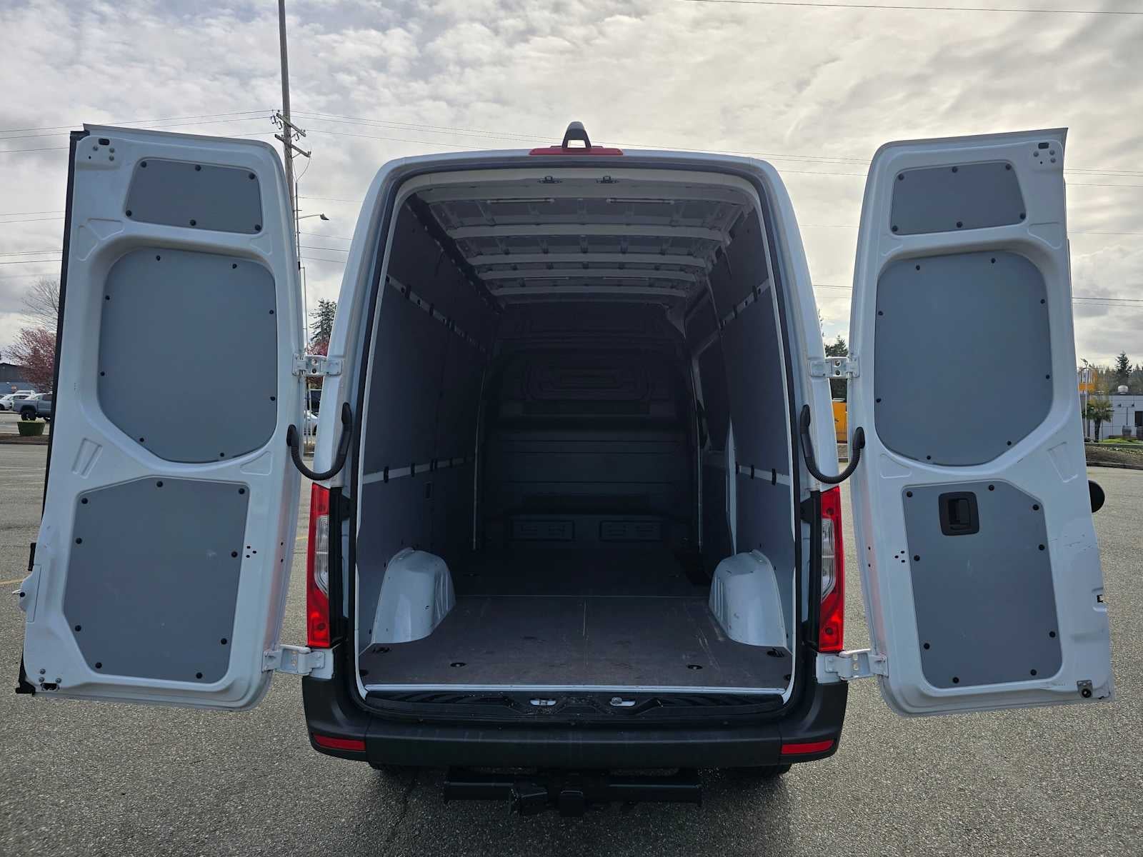 2024 Mercedes-Benz Sprinter Crew Van Base