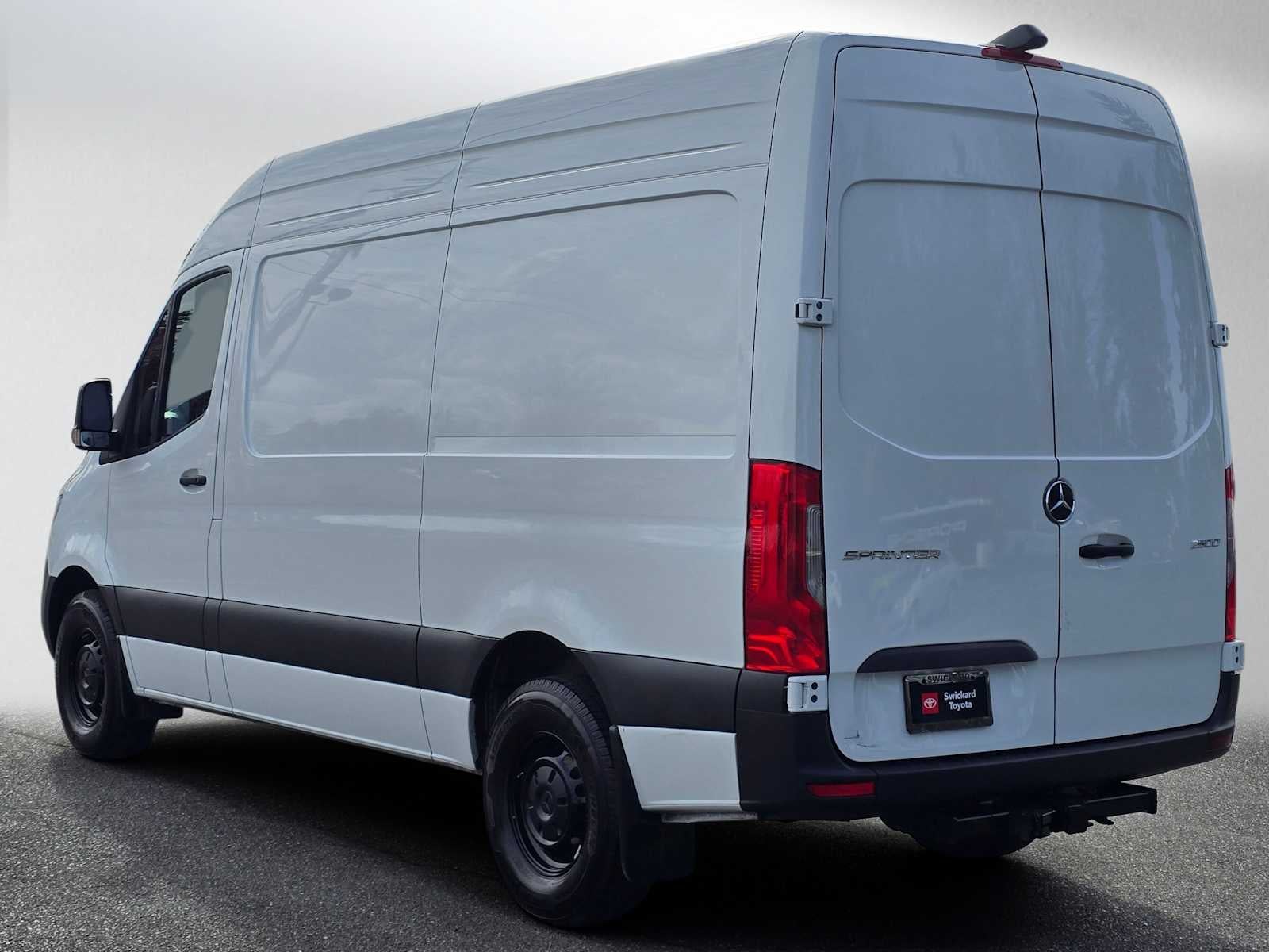 2024 Mercedes-Benz Sprinter Crew Van Base